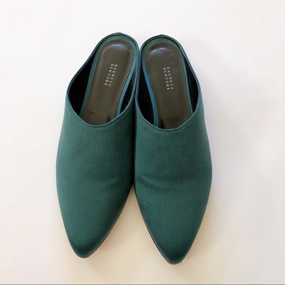 Barney’s New York // Beautiful Green Mules // size 38 - Picture 6 of 6